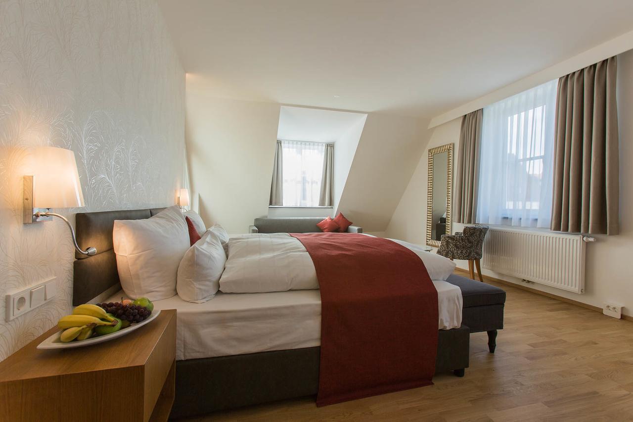 Hotel Am Schrannenplatz Memmingen Dış mekan fotoğraf